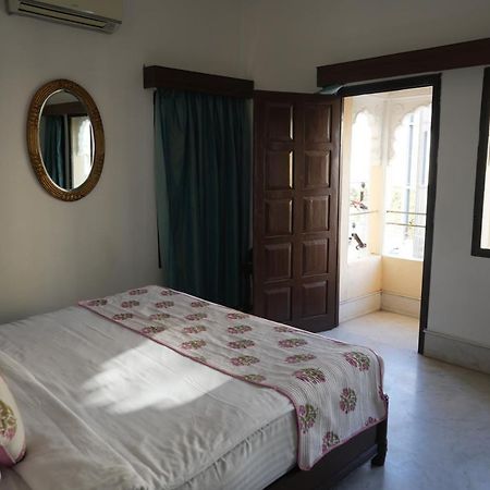 Отель Amar Kothi Удайпур Экстерьер фото
